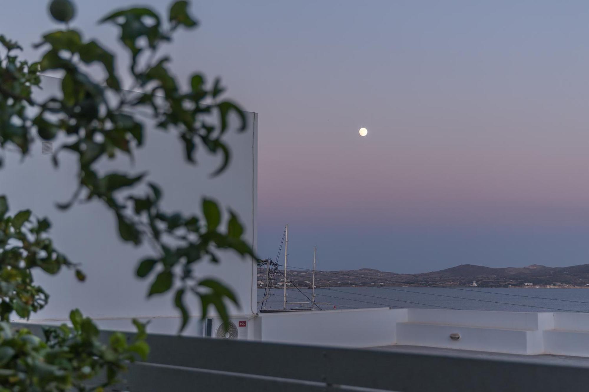 Vitalis Residences - Haven Suites Adamantas  Exterior foto